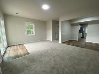 9 Farrell Lane - Photo 5 of 14