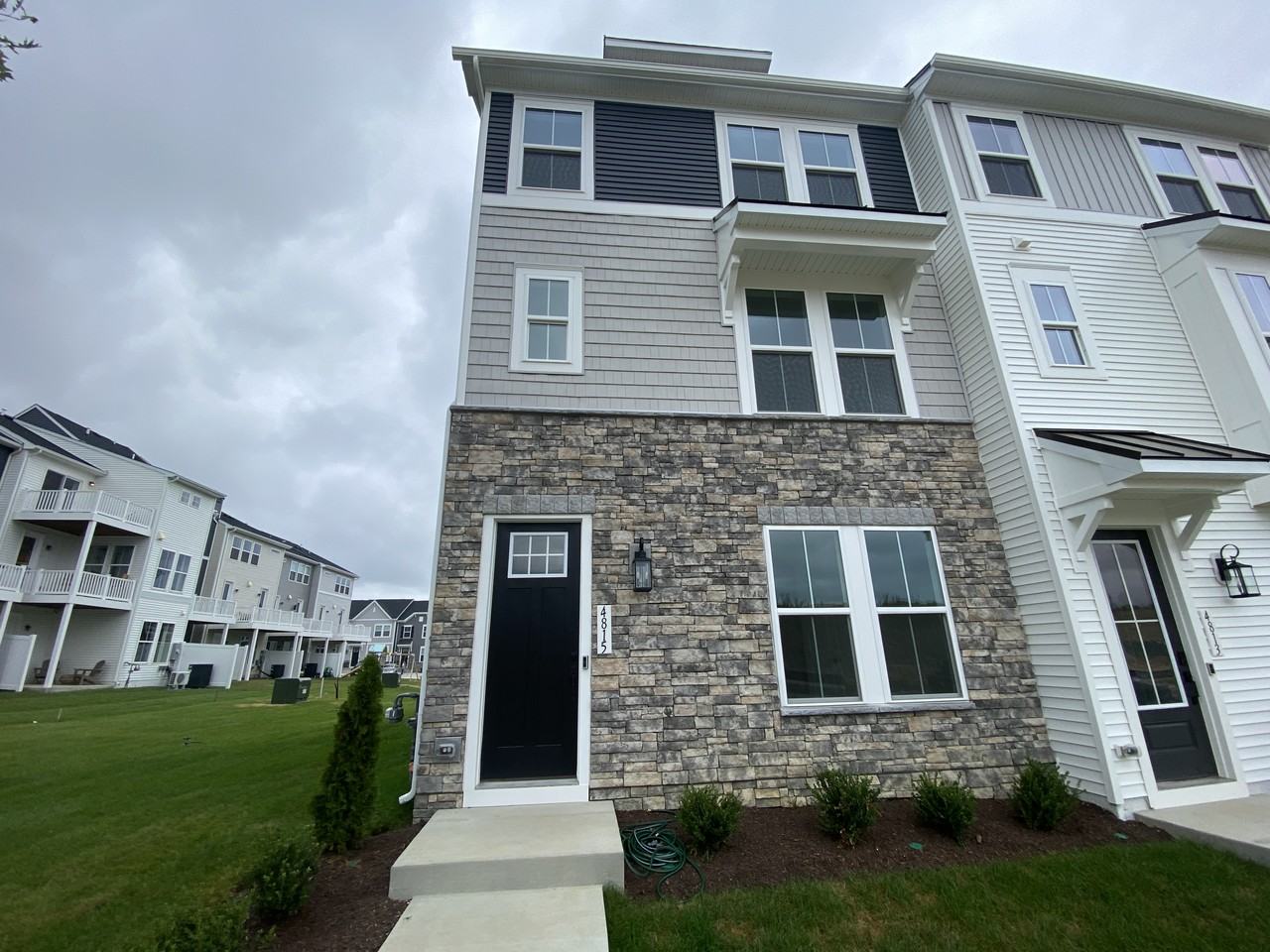 4815 Jackson Village Parkway - Photo 2 of 40