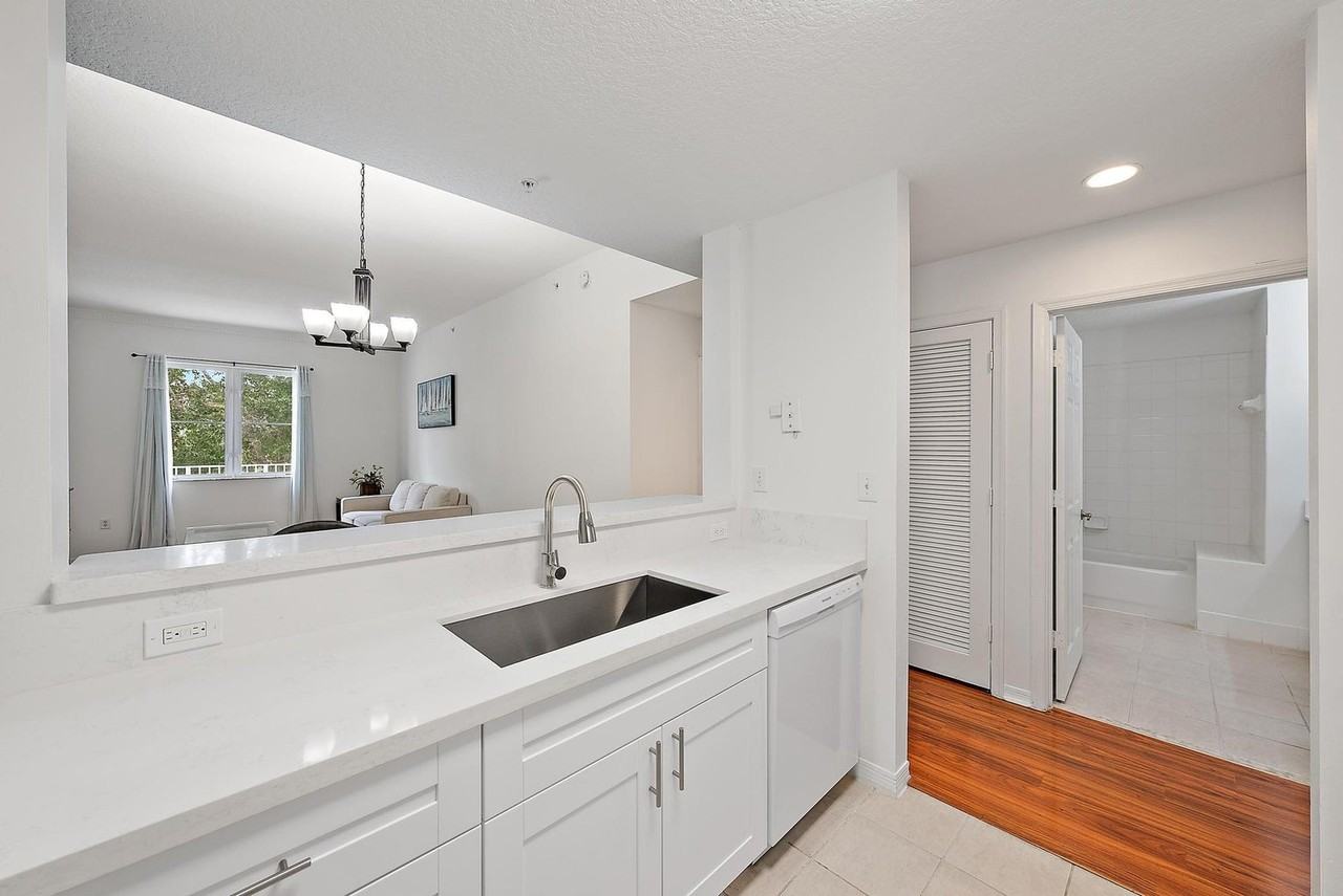 1155 Main Street - Photo 6 of 16