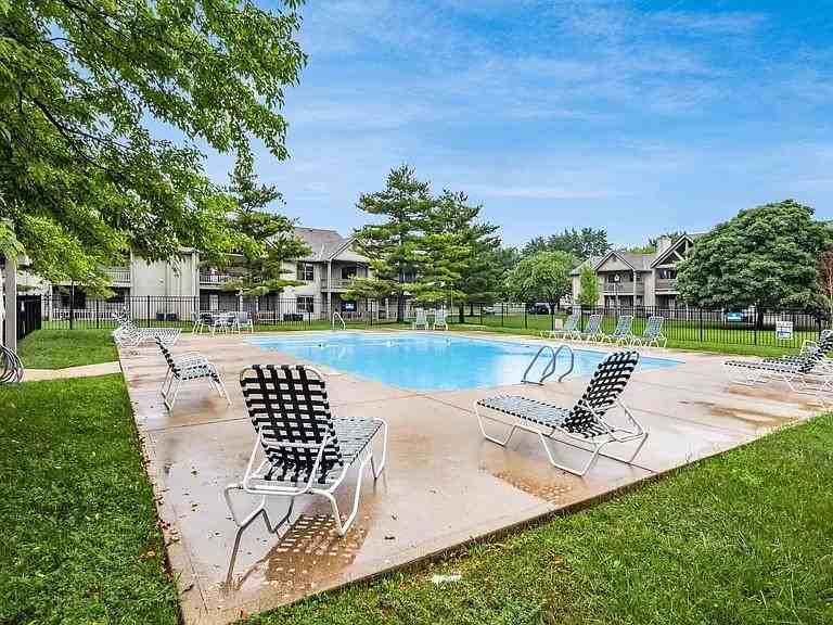 2744 Greystone Drive #Apt B