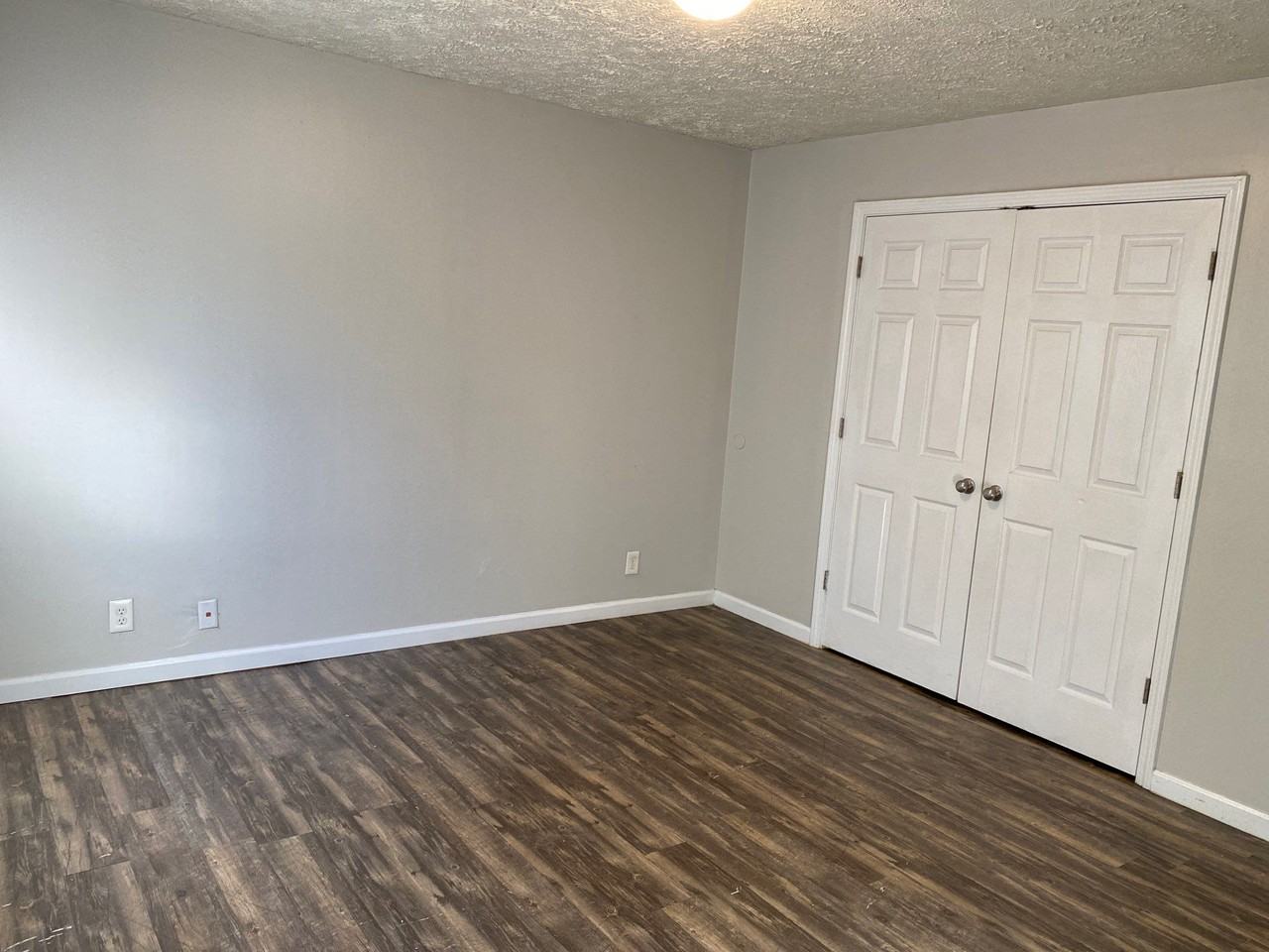 1000 Hollywood Drive #11 - Photo 4 of 5