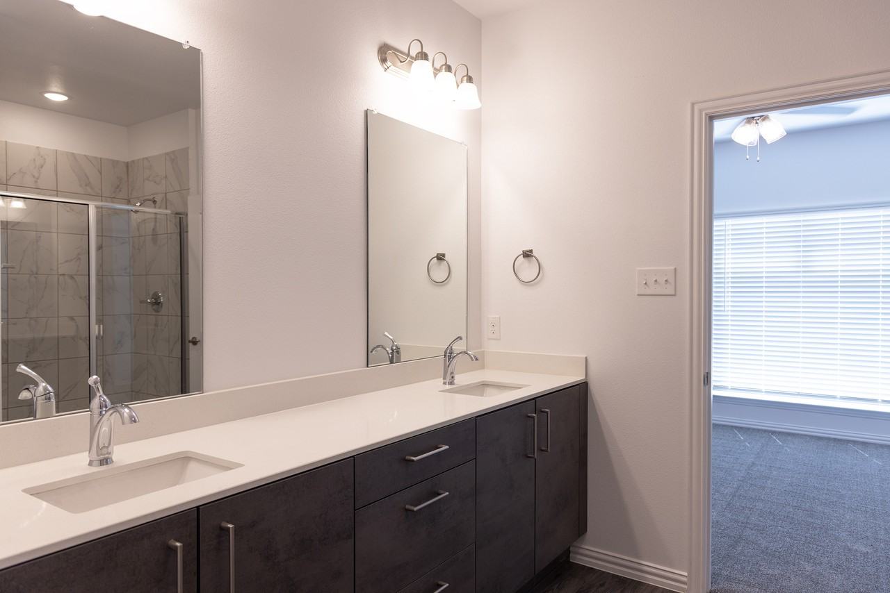 2825 Aiden Ln - Photo 4 of 4