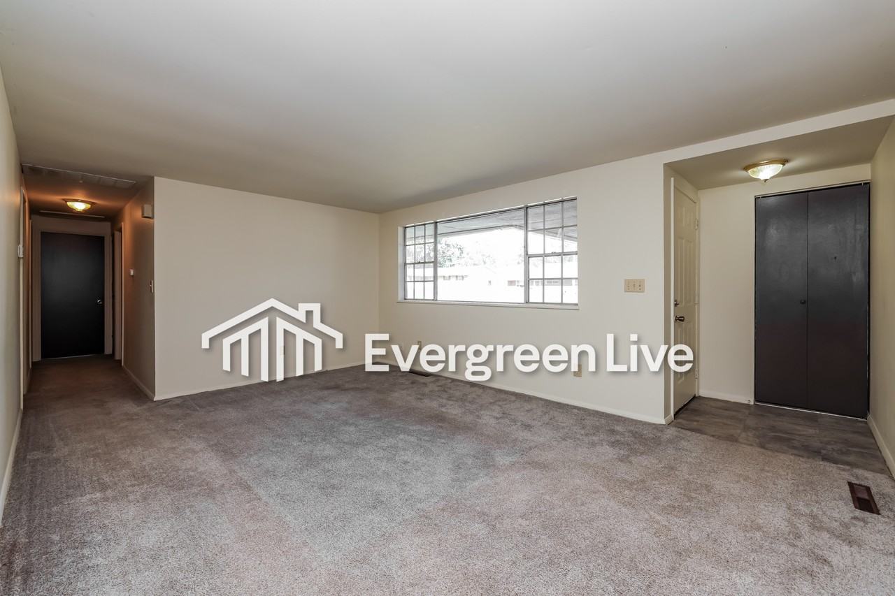 7061 Harshmanville Rd - Photo 5 of 16