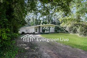 featured image of 102 Maxine St