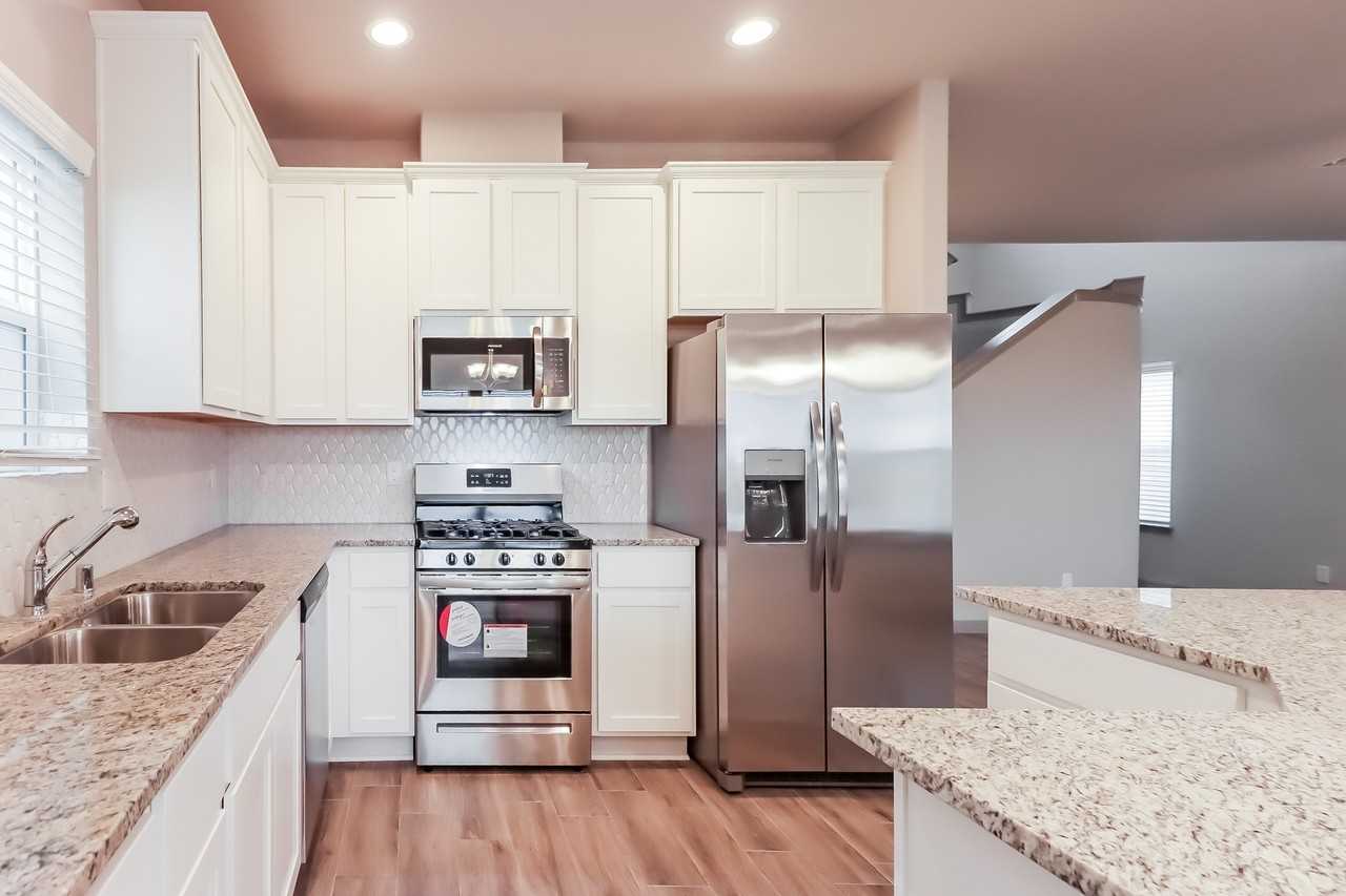 7943 Cypress Country Dr - Photo 7 of 22