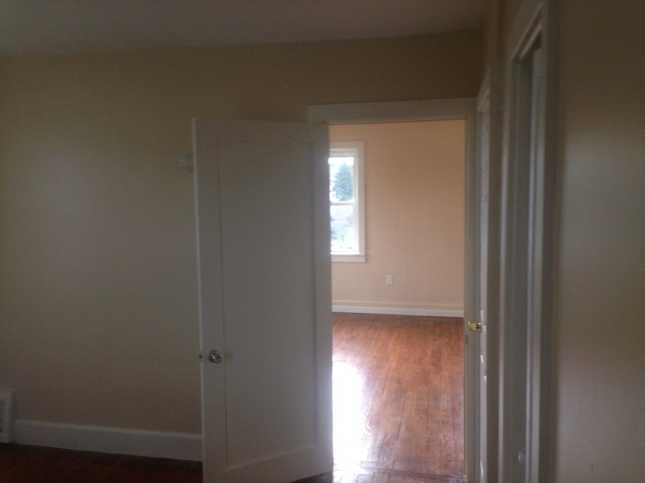 560 Chestnut Street - Photo 3 of 42