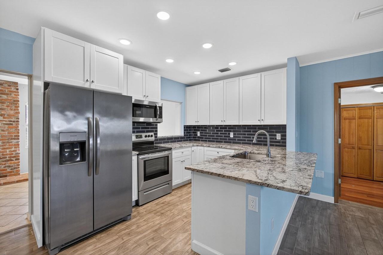 5408 Sioux Street - Photo 6 of 24