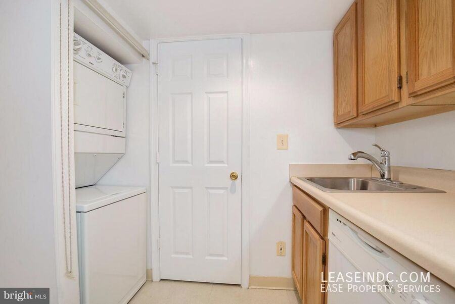 29 T St Nw #2 - Photo 5 of 11