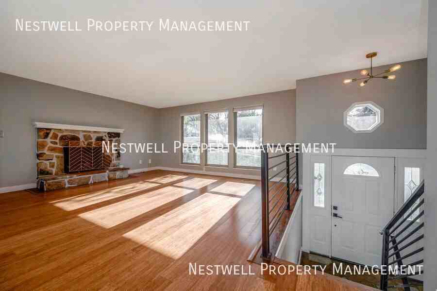 151 Bernice Way - Photo 7 of 35