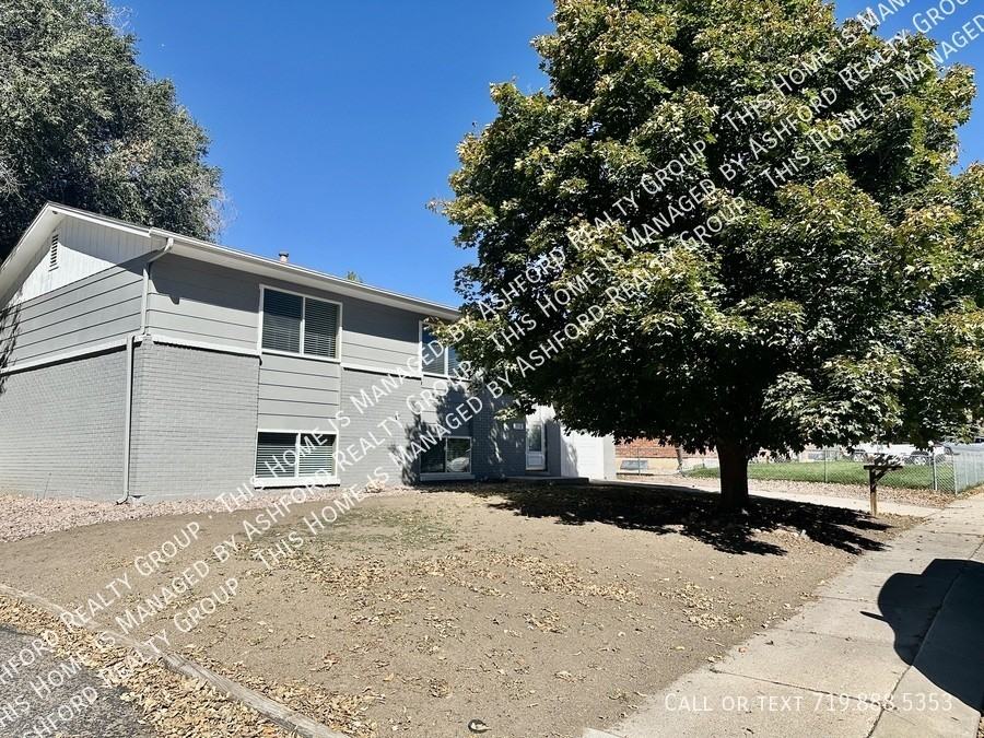 3712 Windflower Circle - Photo 2 of 18