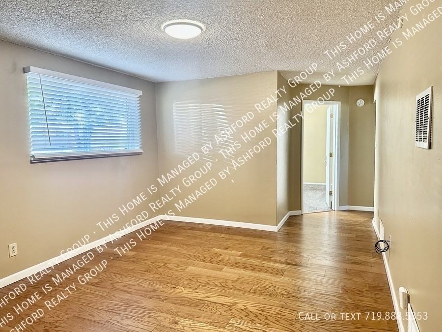 3712 Windflower Circle - Photo 4 of 18