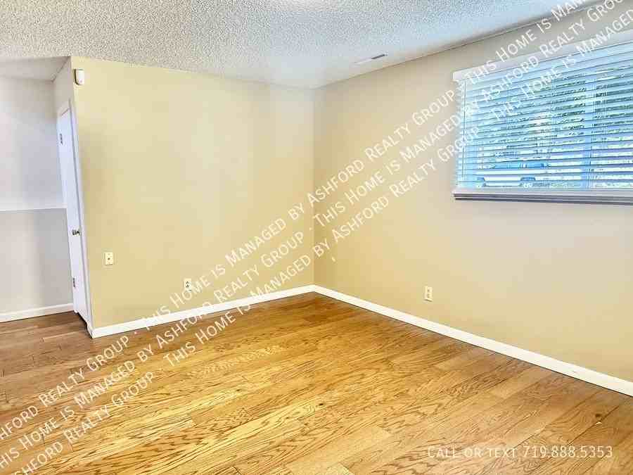 3712 Windflower Circle - Photo 5 of 18