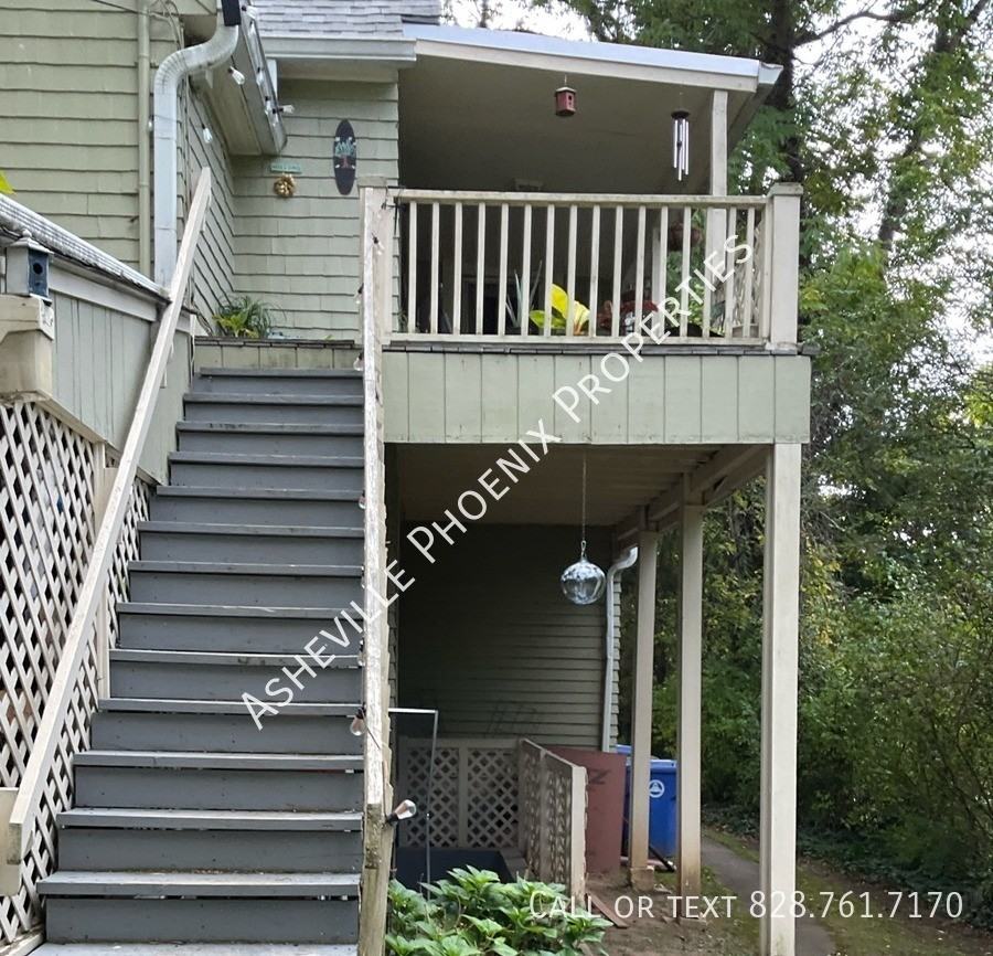 150 E Chestnut St #2 - Photo 2 of 15