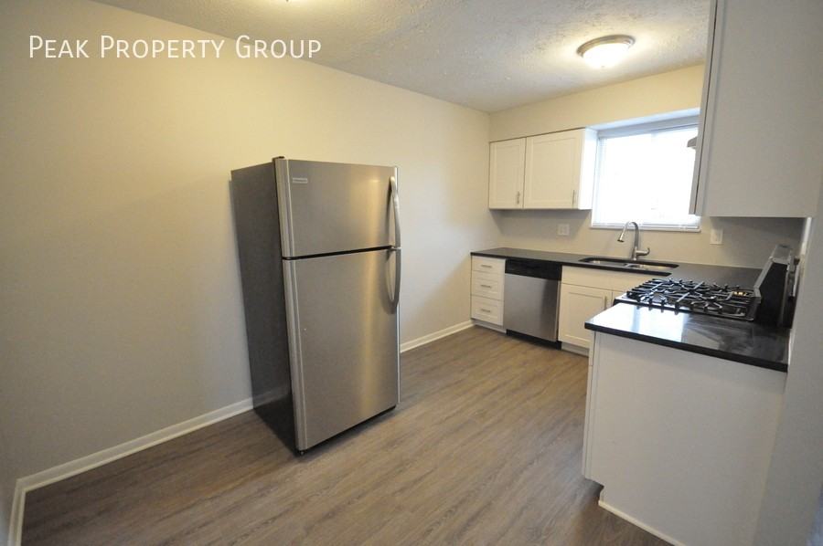 1304 Courtland Ave #C - Photo 6 of 12