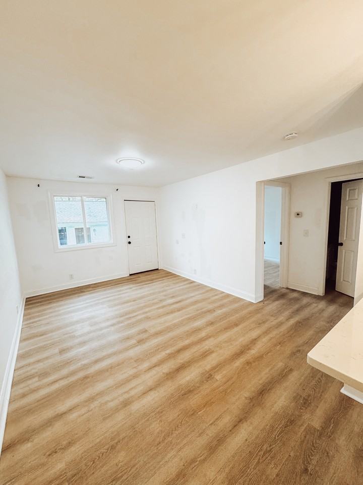 416 Mallory St #A - Photo 6 of 17