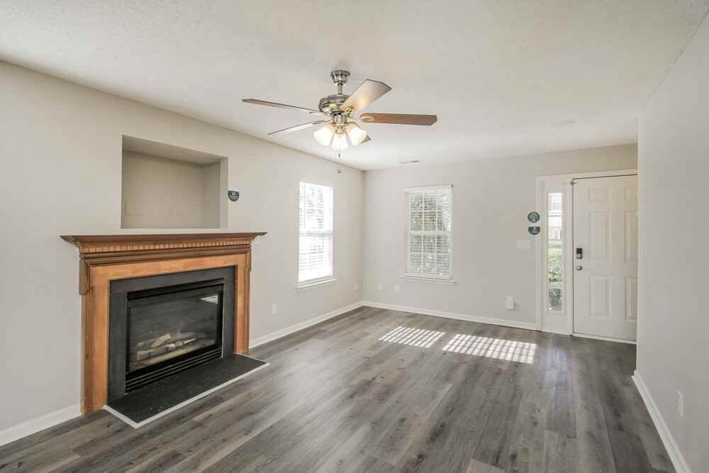 15252 Eric Kyle Dr - Photo 5 of 17