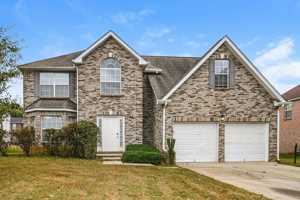 featured image of 425 Canoga Ct