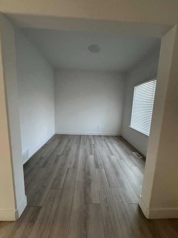 3718 N Browning St - Photo 4 of 11