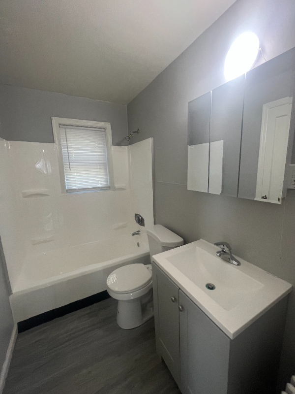 62 Hughes St #3701 - Photo 5 of 5