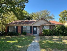 301 Sheffield Dr - Photo 1 of 1
