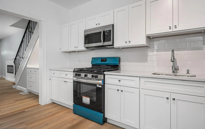 10 North Reading Street - Photo 2 of 8