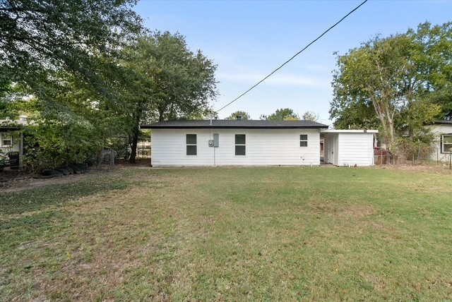 3003 Williams Dr - Photo 6 of 38