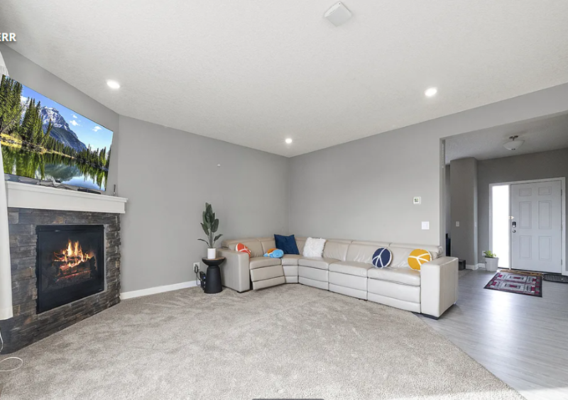 15985 Sapphire St Nw - Photo 3 of 8