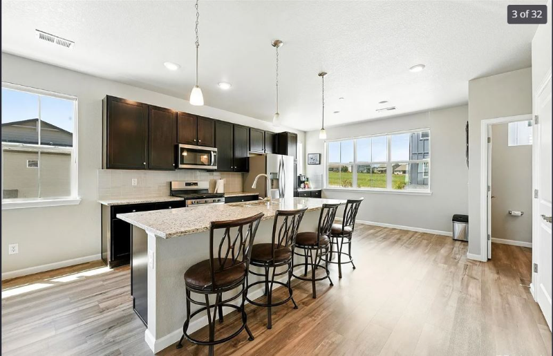 6988 Ipswich Ct - Photo 2 of 20