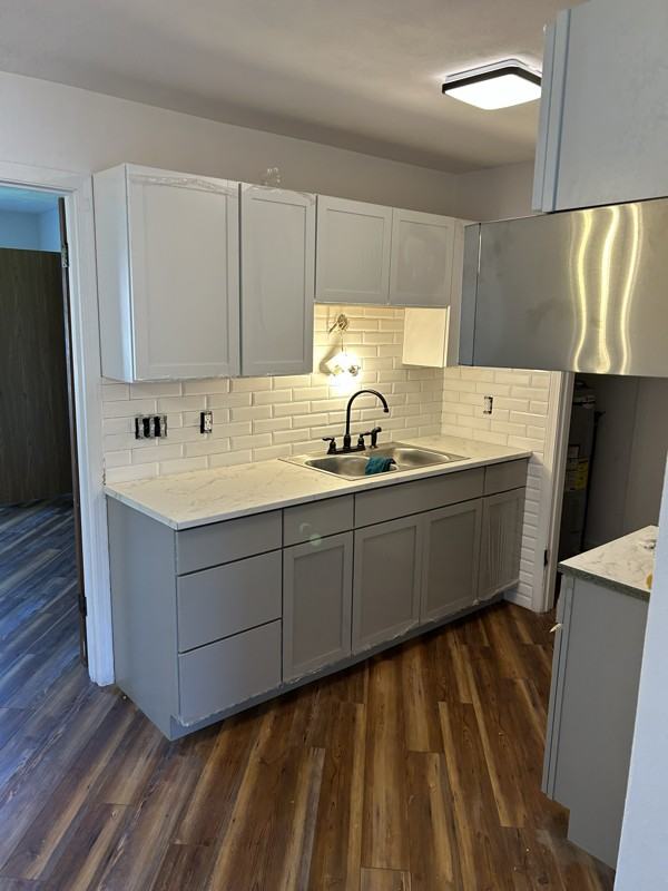 631 Vicksburg Dr - Photo 3 of 13