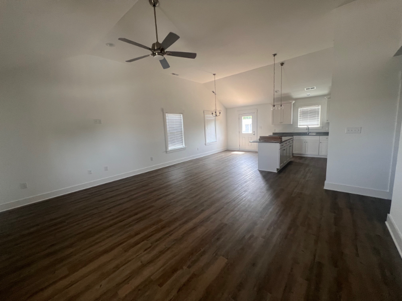 302 Indian Drive - Photo 3 of 17