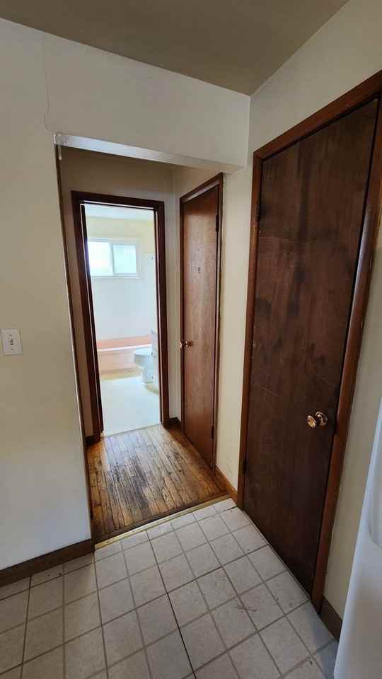 1611 - Photo 5 of 29