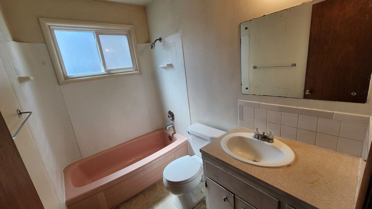 1611 - Photo 6 of 29