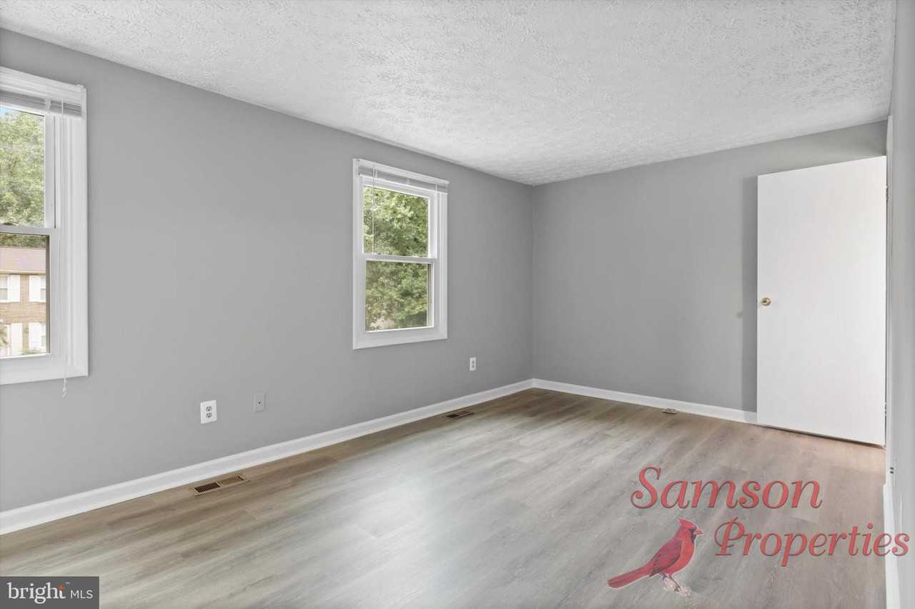 8353 Fern Leaf Court - Photo 5 of 10