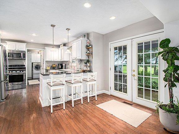10923 Parkview Ct #NA - Photo 3 of 8