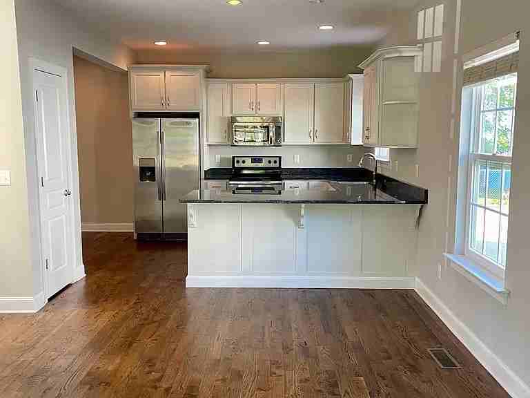 114 W 19th St #NA - Photo 3 of 19