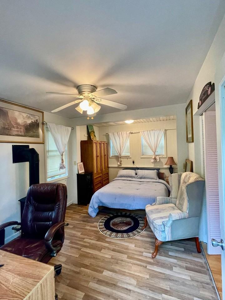 429 W Lawrence St #NA - Photo 7 of 22