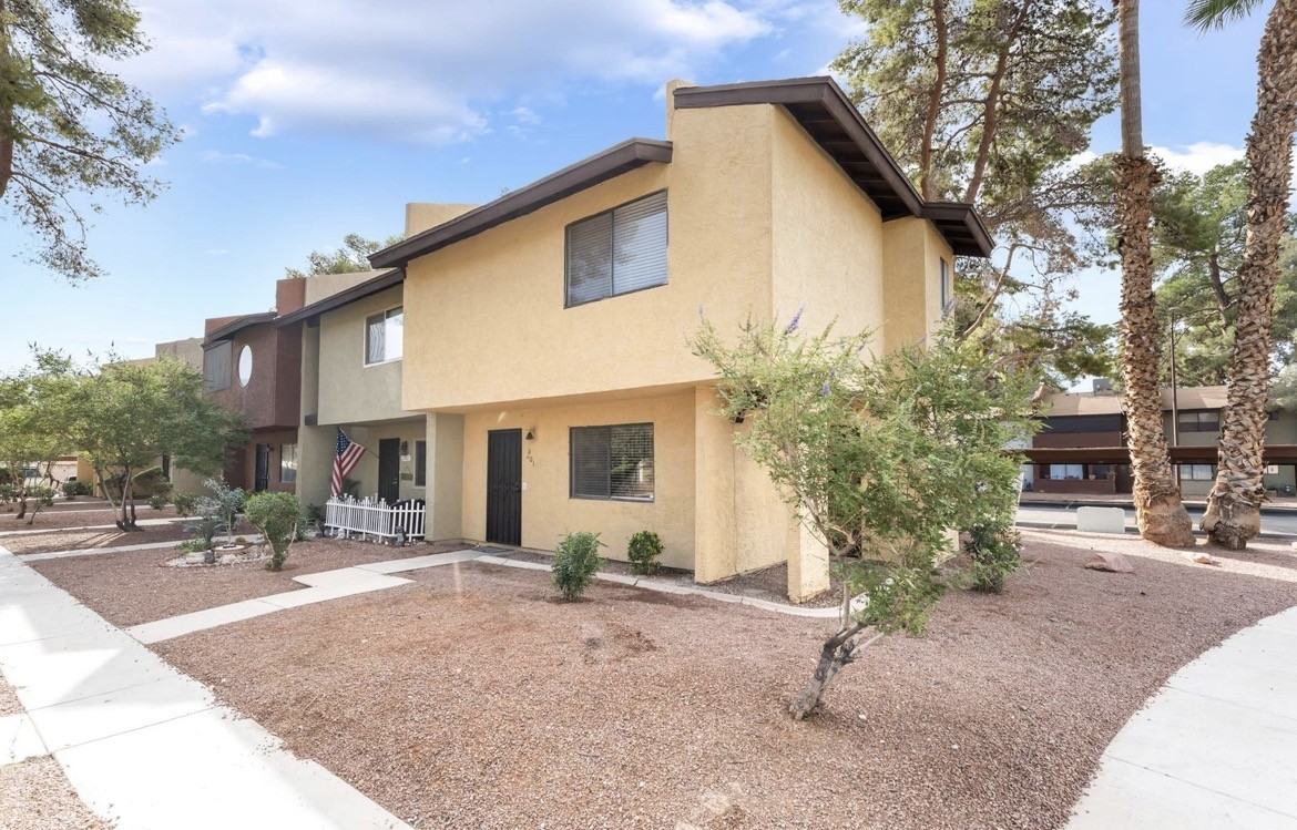 200 Bel Port Dr #201 - Photo 3 of 23