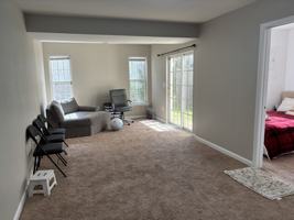 featured image of 2507 Oak Tree Ln #1