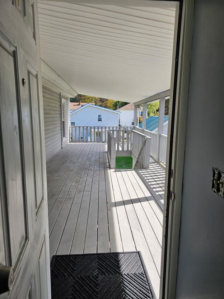 464 Main St #2 - Photo 7 of 17