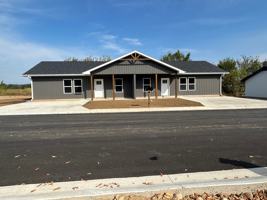 featured image of 585 Panich St Unit A #NA
