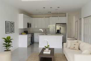 729 Lamar St E #NA - Photo 1 of 1