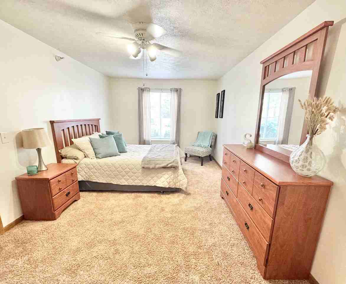 100 Raleigh Ct #136 - Photo 2 of 12