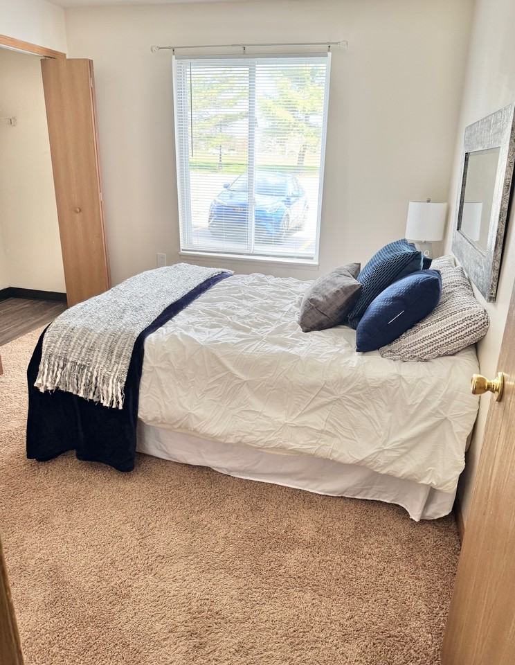 100 Raleigh Ct #202 - Photo 5 of 11