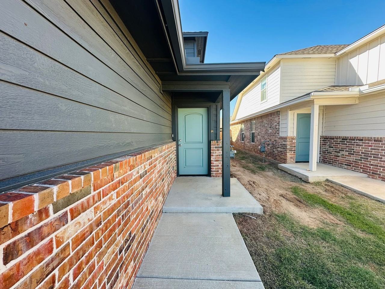 10810 Nw 119th Pl - Photo 3 of 38