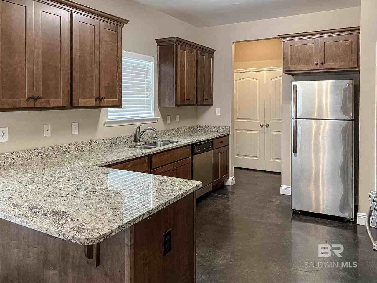 12919 Churchill Dr #B - Photo 6 of 14