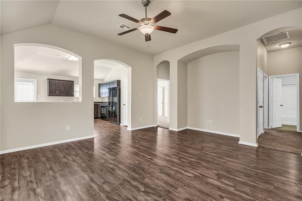 4142 Whispering Creek Dr - Photo 3 of 21