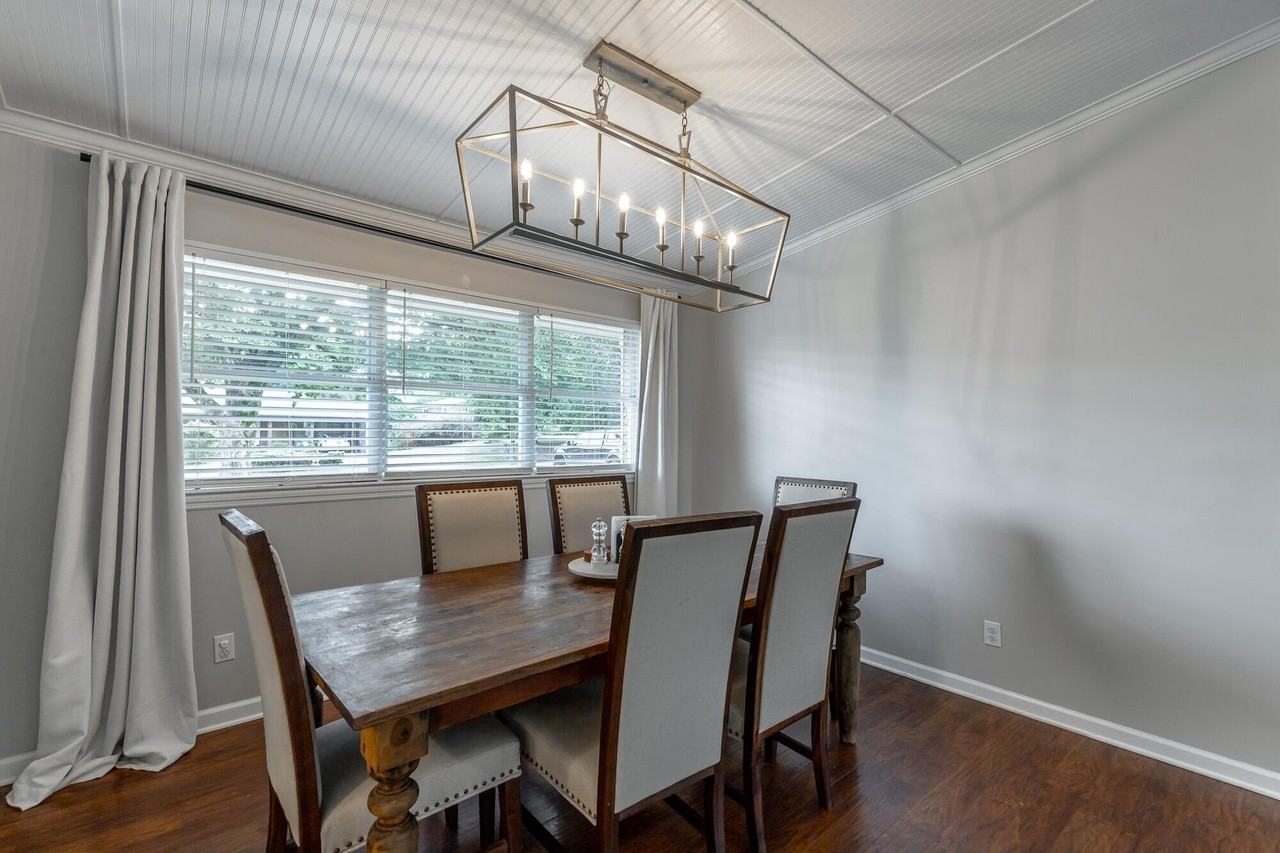 1325 Highland Rd - Photo 6 of 40