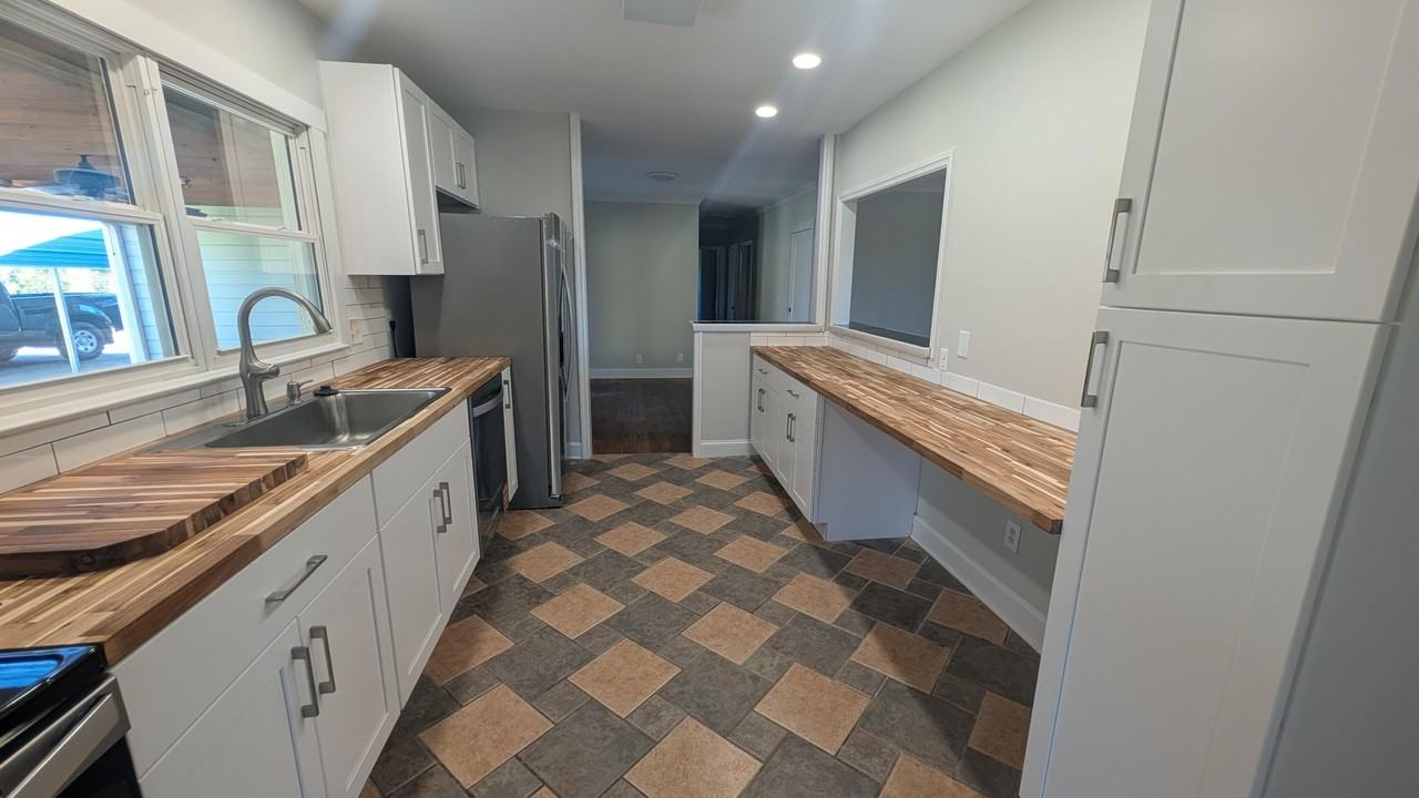 650 Moonlit Trl - Photo 4 of 36