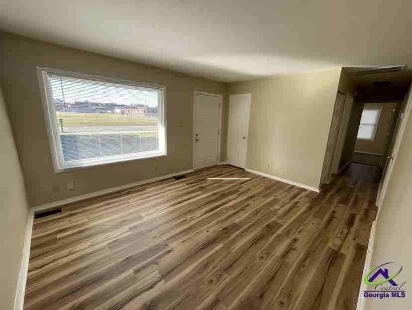 111 Nix Way - Photo 6 of 22