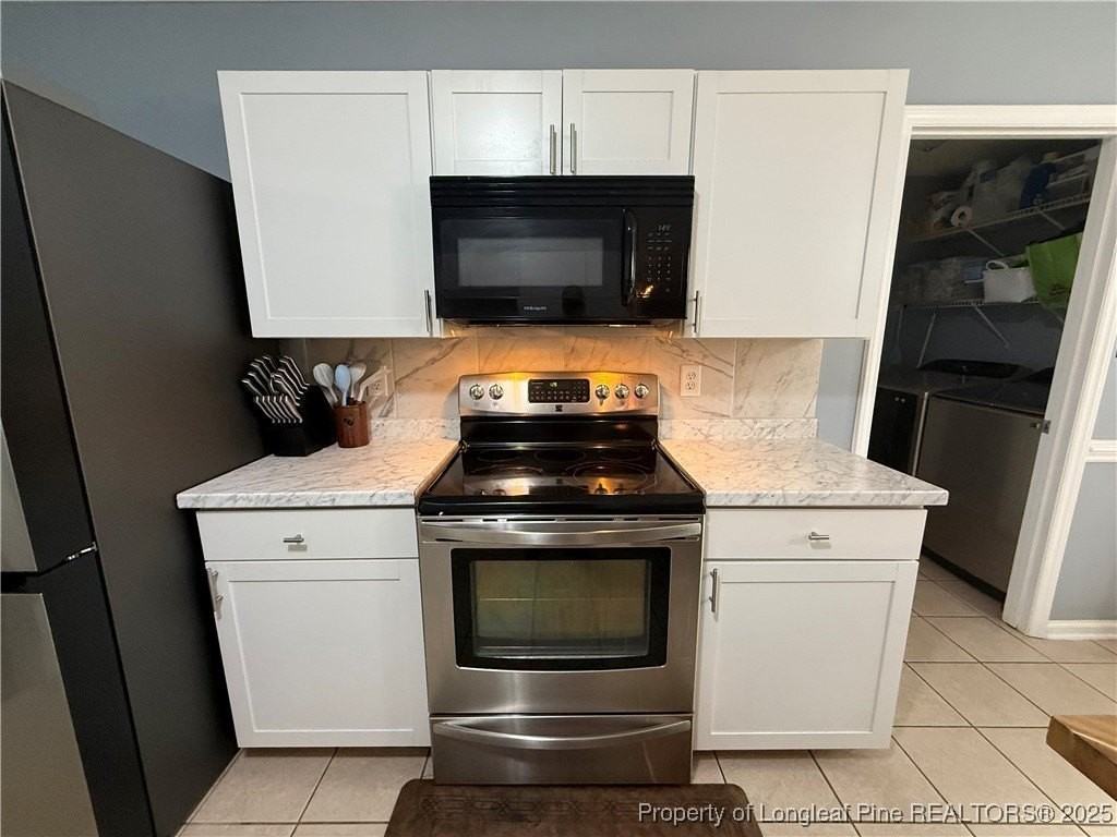 2530 Canford Ln - Photo 4 of 46